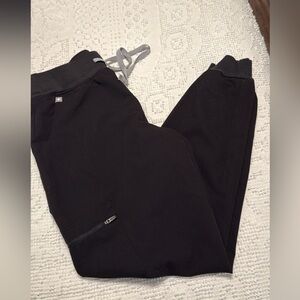 Black figs jogger pant